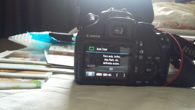 Vendo Câmera Semi Profissional Rebel T3 Eos 1100 D