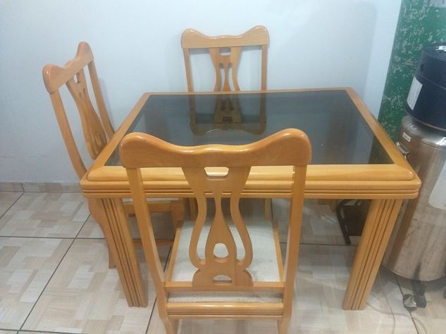 Mesa 4 com 4 Cadeiras