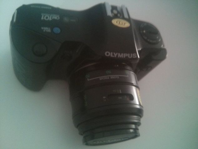 Câmera Profissional Antiga Olympus