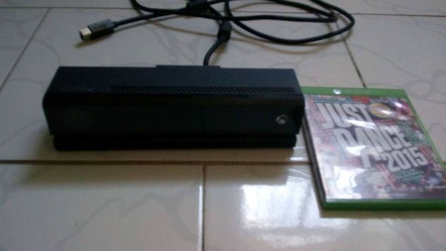 Kinect XBOX One +just Dance 2015 XBOX One