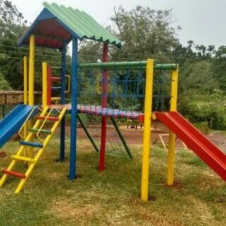 Playground Infantil Casinha de Eucalipto Tratado com Ponte
