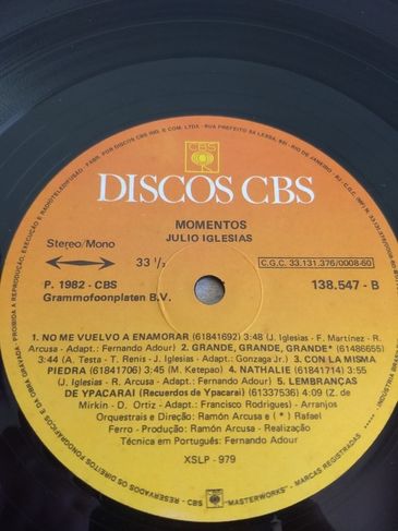 Lp Julio Iglesias - Momentos 1982 Excelente Estado com Encarte