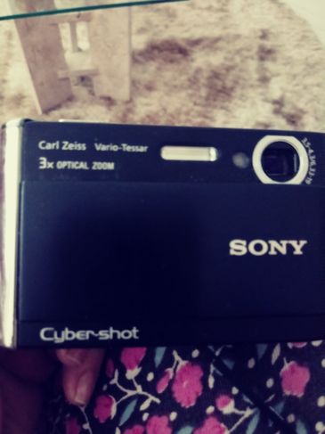 Vendo Câmera Digital da Sony!!!