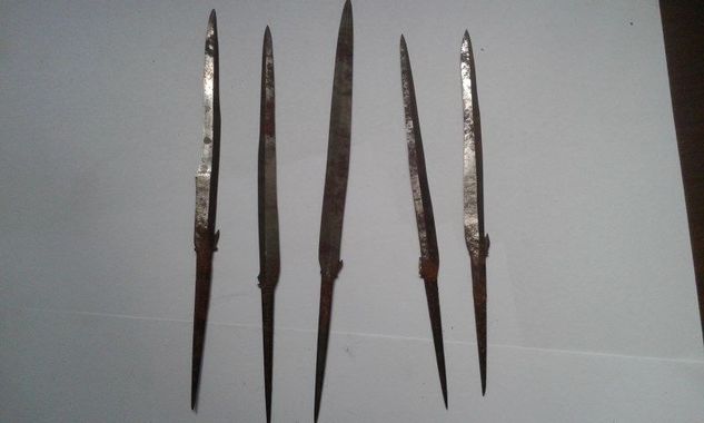 Porta Ponteiras de Lanças/flechas Antigo com Pontas de Metal