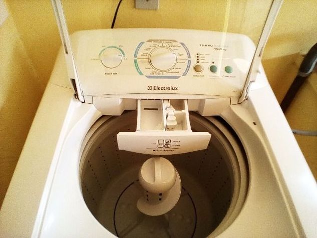 Máquina de Lavar Roupa 12kg Eletrolux