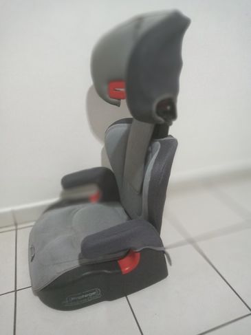 Vendo : Cadeira Burigotto Protege para Auto (15 - 36 Kg)