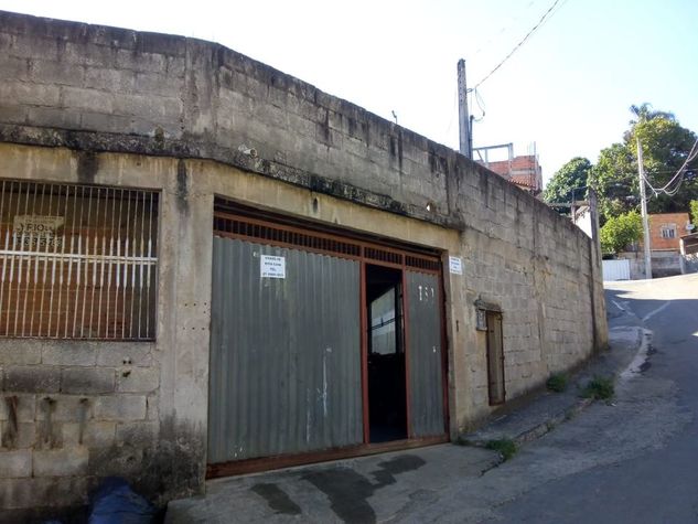 Casa à Venda 2 Pavimentos Independentes em Santa Cecília, Cariacica/es
