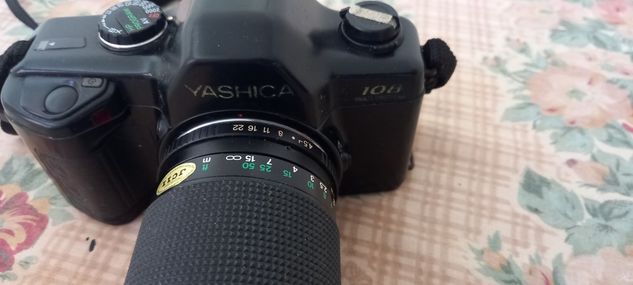 Máquina Fotográfica Analógica Yashica 108