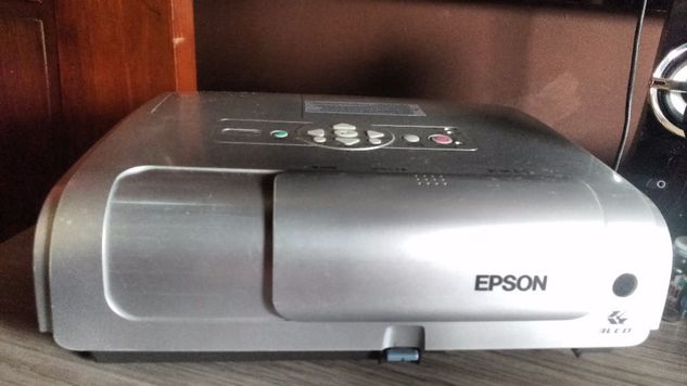 Projector Epson 3lcd Mod: Emp S4