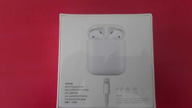 Airpods With Charging Case - Apple