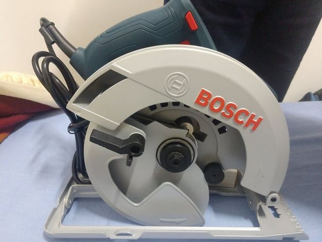 Máquina Serra Circular Bosch
