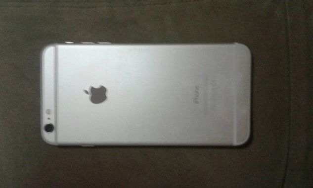 Iphone 6 Plus 64 GB Prateado com Branco Super Conservado
