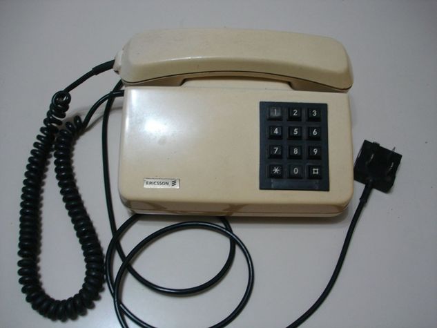 Telefone Antigo de Tecla