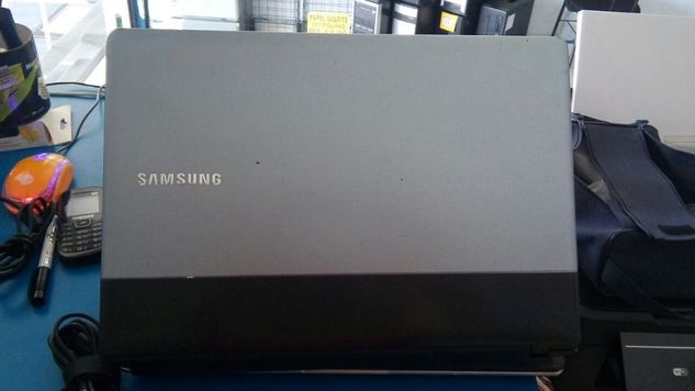 Notbook Samsung 2gb 320hd
