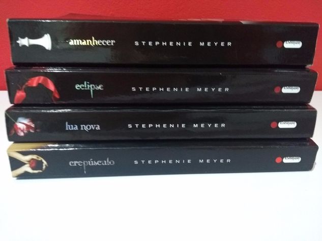 Coleção Saga Crepúsculo - Stephenie Meyer