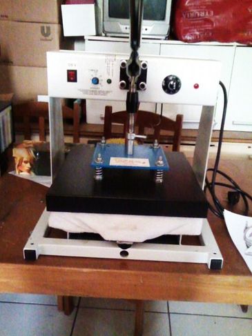Máquina + Impressora para Estampar Camisetas, Moletons, Chinelos Etc”