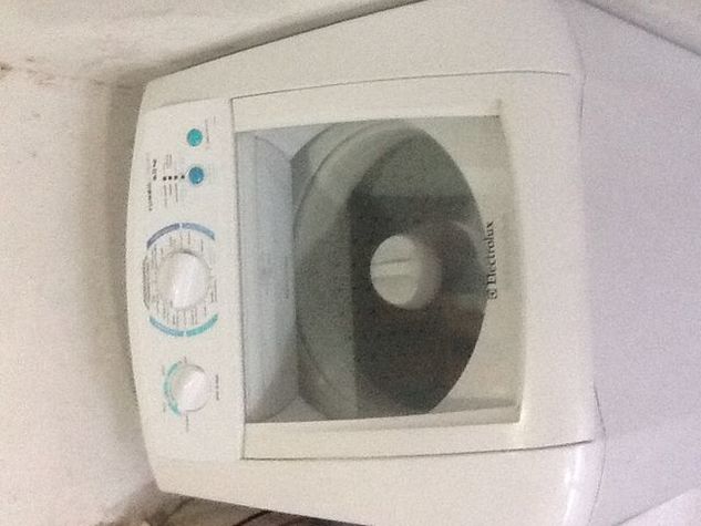 Vendo Máquina de Lavar Eletrolux 9kg