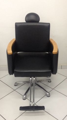 Cadeira Barbeiro Lux
