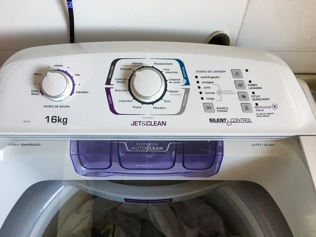 Vendo Máquina de Lavar Electrolux 16 Kg