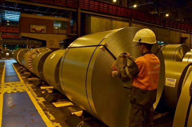 Gigante do Aço em Bobinas Dhabi Steel