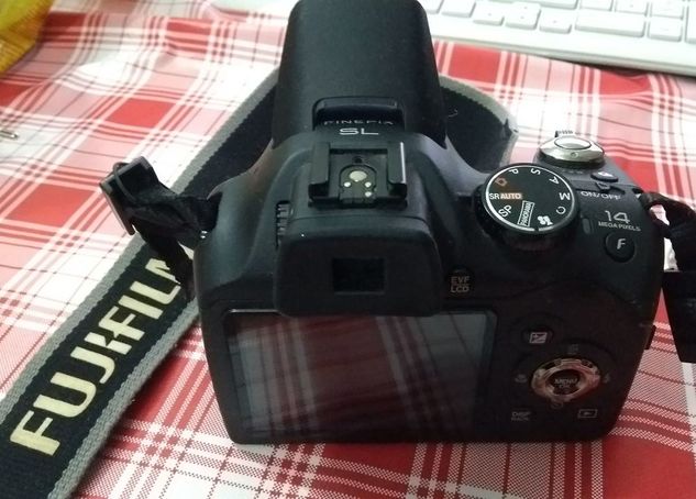 Camera Fotográfica Fujifilm Sl300