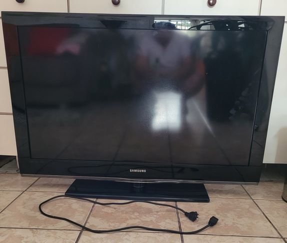 Vendo TV Samsung P Retirada de Pecas