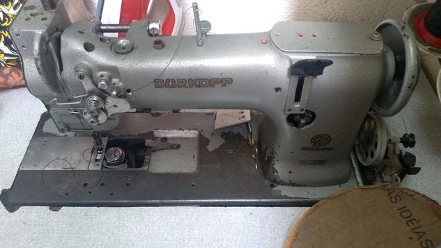 Máquina de Costura Reta Durkopp 241-5