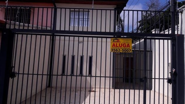 Sobrado com 3 Dorms em São Paulo - Vila Alexandria por 1.1 Milhões para Comprar