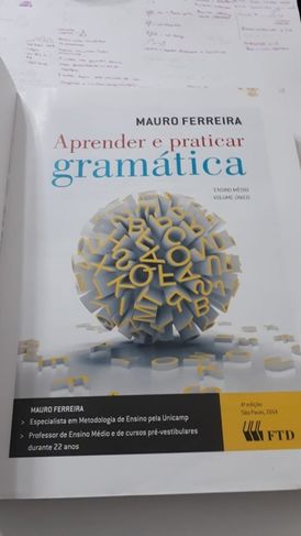 Livro de Gramática-aprender e Praticar Gramática (branco)-
