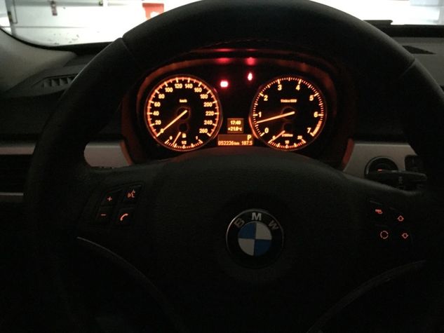 BMW 320i 2.0 16v 2010
