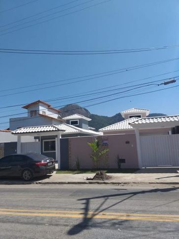 Casa com 3 Dorms em Maricá - Recanto de Itaipuaçu (itaipuaçu) por 410 Mil à Venda