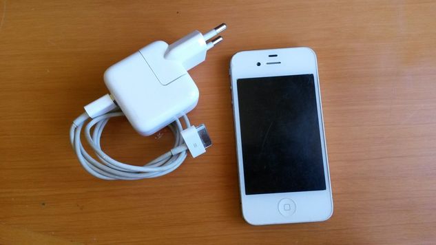 Iphone 4s, Apple, com Carregador