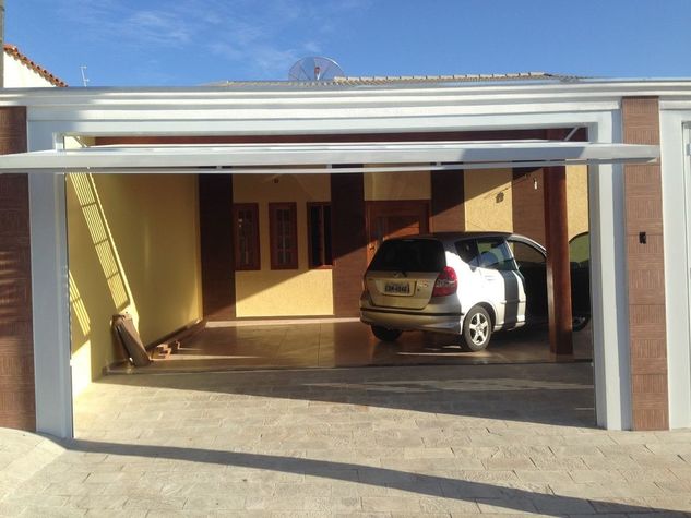 Vendo uma Casa com Piscina na Cidade de Cantanduva Interior de SP