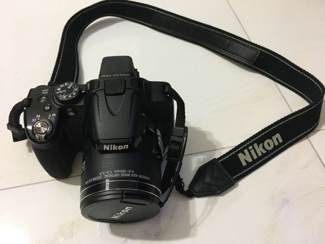 Máquina Fotográfica Nikon P530