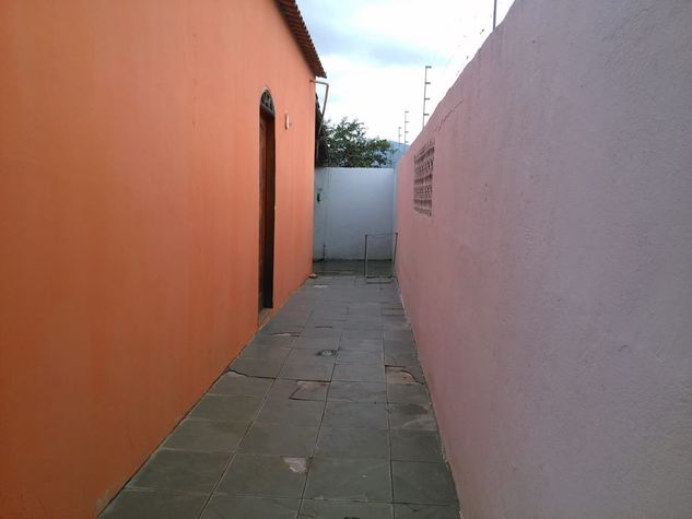 Casa no Centro de Itaguaí Próximo a Eterj