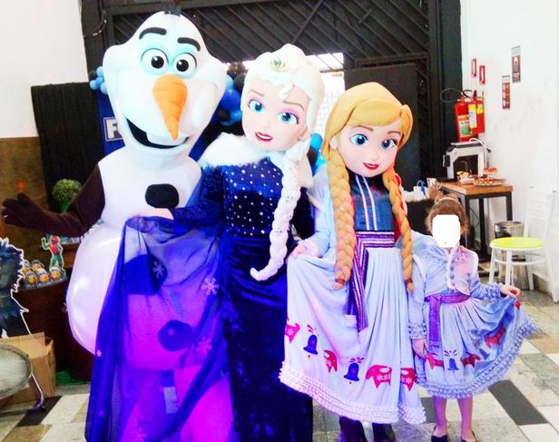 Frozen Elsa Anna Olaf Personagens Vivos Cover