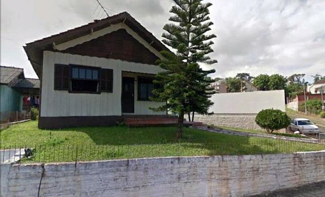 Casa em Taquara - Petrópolis por 180 Mil para Comprar