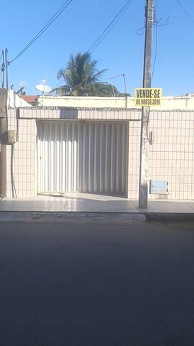 Vende SE Casa no Conj . Ceará