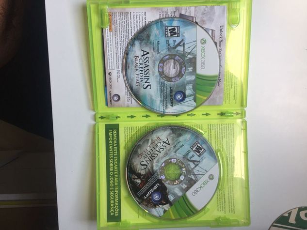 XBOX 360 + 3 Jogos (gta V, Call Of Duty, Assassins Creed) + 3 Controle