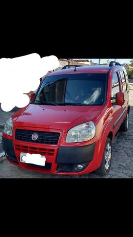 Fiat Doblò Essence 1.8 16v (flex) 2015