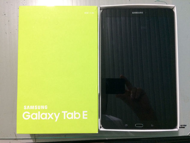 Tablet Samsung Galaxy Tab e 9.6 Wi Fi 3g