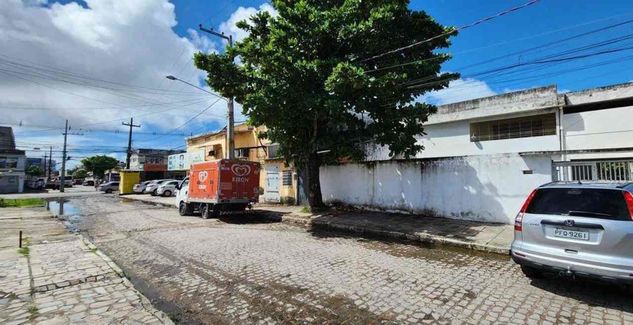 Casa para Venda em Jaboatão dos Guararapes, Piedade, 4 Dormitórios, 3 Suítes, 3 Banheiros, 8 Vagas