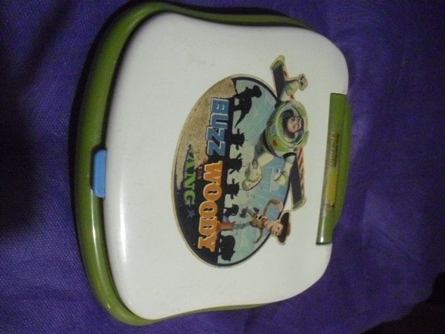 Mini Laptop Infantil Buzz e Woody 32 Atividades Toy Story Disney Pixar