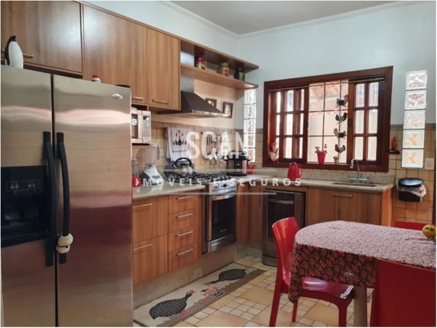 Casa com 3 Dorms em Campinas - Parque Taquaral por 690.000,00 à Venda