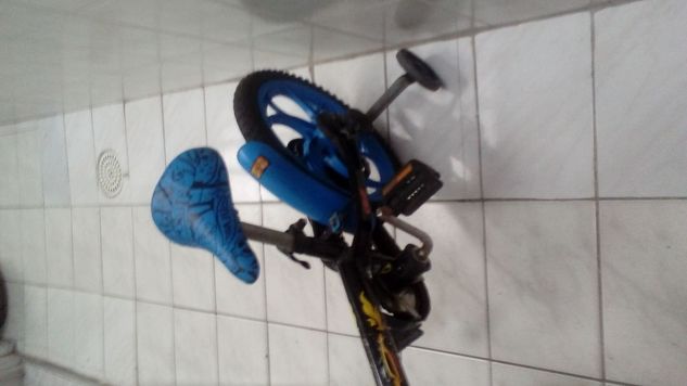 Bicicleta Caloi Hot Wheels Infantil Aro 16