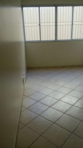 Vende SE Apartamento no Ed. Guaritá, Vila Bosque